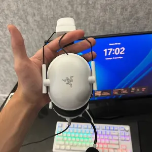 Компьютер Nvidia GeForce RTX 4060, Intel Core i5 10400F, 16 ГБ ОЗУ, Наушники Razer Blackshark V2 X, Стол, Коврик, Аккаунт Steam CS2