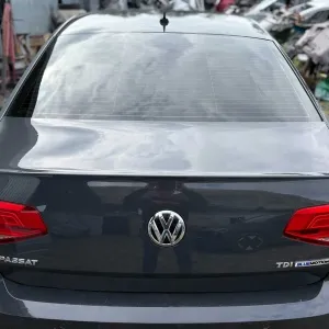 Кришка багажника VW Passat b8 Пассат б8, Седан, Код фарби : LI7F, в наявності