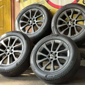 Оригінальні диски Land Rover Range Rover Sport L461, L460 + шини R21