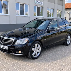 Mercedes-Benz W204 .2.2 Дизель 2010 рік