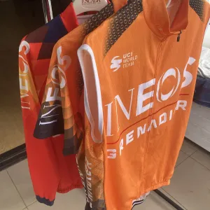 Комплект велосипедного одягу Ineos (UK), розмір L, ідеальний стан
