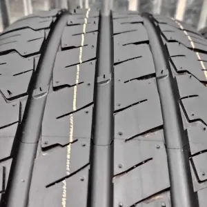 Шини 205/65R16C. Hankook. Нові. с