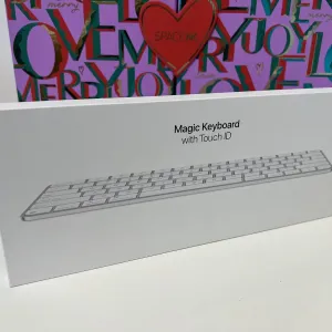6700-> Клавіатура USB-C Magic Keyboard with Touch ID (MXCK3)