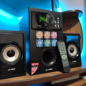 Акустична система F&D А555u 60ват потужності мультимедіа аудіо радіо аукс сабуфер колонки саб музичний центр
