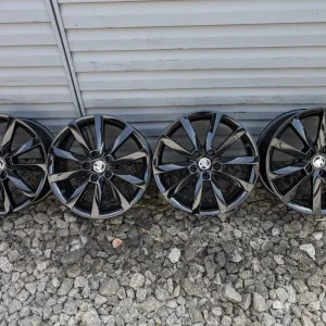 Комплект оригінальних титанових дисків Skoda 5/112 R18 5*112 18 ET 51