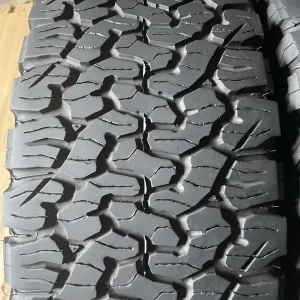 265/60 R18 BFGoodrich All Terrain T/A KO2 / USA / болотні шини
