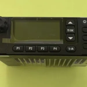 Продам нову професійну автомобільну/стаціонарну радіостанцію Motorola DM4601e