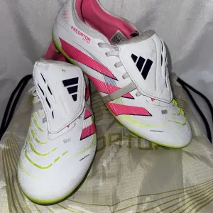 Бутси, копачки Adidas Predator Pro, розмір 43