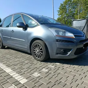 Авто для Військових. Мінівен Сітроєн Пікассо4 .