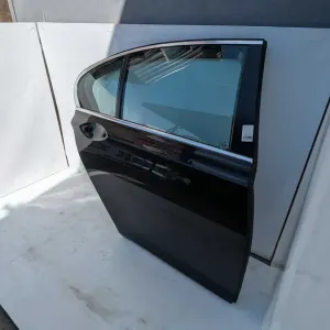 Двері задні праві BMW 7 F01 ЧОРНИЙ САПФІРОВИЙ МЕТАЛІК 475 задняя правая дверь задні праві двері