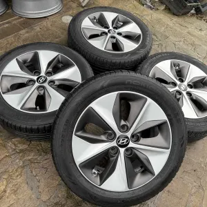 Диски з шинами Hyundai Ioniq 1 5x114.3 R16x6.5 колеса Іонік 1 205/55
