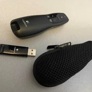 Презентер Logitech R400