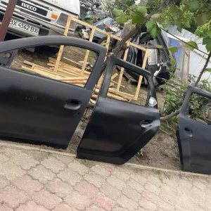 Renault Duster II (Рено Дастер 2) двері