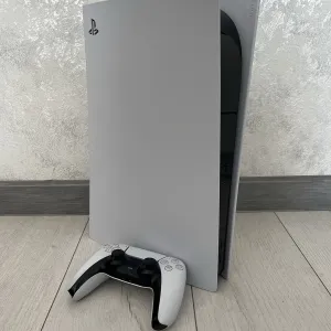 Продам Sony PlayStation 5 з дисководом