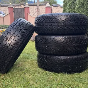 Зимова резина 235/60 R 18