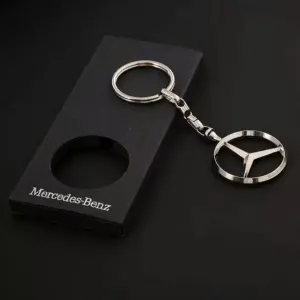 Брелок Mercedes-Benz Мерседес для ключів в подарунковій упаковці