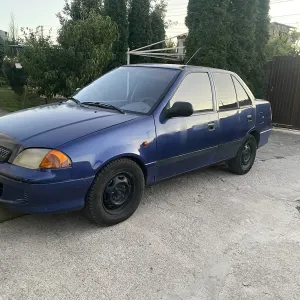 Продам Suzuki Swift 2000г 1.3 Мкпп.