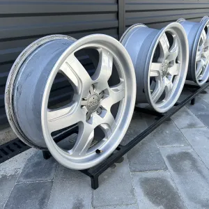 Диски 17R 5x112 7.5J ET28 DIA66.6 Audi А6 А4 Skoda Golf