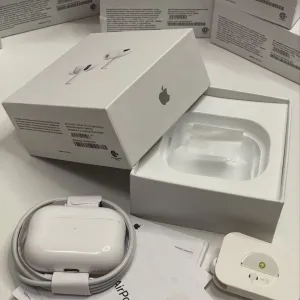 Нові AirPods Pro 2 / всі гравірування та пломби / шумозаглушення / type c