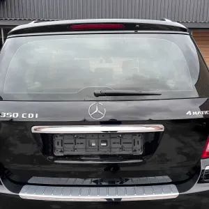 Стекло в крышку багажника Mercedes GL X164 скло задней двери скло ляды