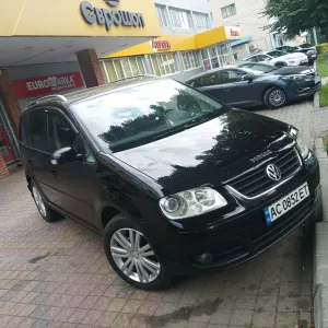 Volkswagen Touran   2.0 tdi