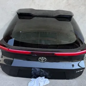 Toyota C-HR II 2024 2025 кришка багажника оригінал OEM Europe Hybrid TSS ACC
