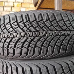 Шини бу 215/50 R17 Kumho WinterCraft WP71 Комплект Зима