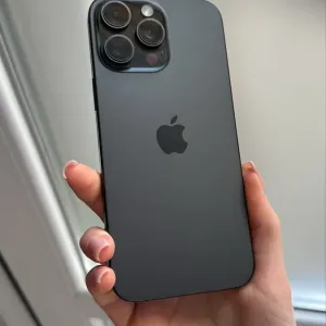 Used iPhone 16 Pro Max 256Gb Black esim