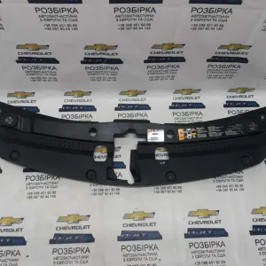 Накладка панелі радіатора Chevrolet Bolt EUV розборка