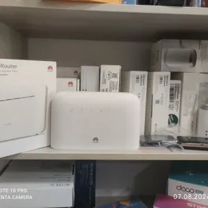 4GWI FI роутер Huawei B715s-23a cat 9LTE надшвидкісний подарунок лайф