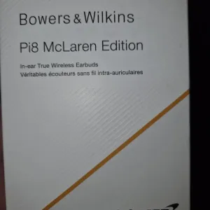 Ексклюзивні навушники Bowers Wilkins Pi8 McLaren Edition.