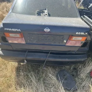 Запчасть Кришка багажника разборка Nissan Primera P10