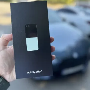 Samsung Galaxy Z Flip5 5G 8/512GB Mint, нові-запаковані !