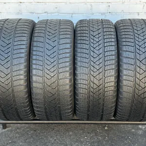Топові шини‼️Pirelli Sottozero3 98V 235/45 r18 8мм 2024рік‼️Зимові шини‼️