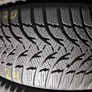 215/50 R17 Kumho Winter Craft 51 КОМЛЕКТ шини б/у зима