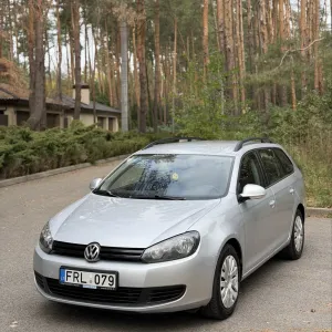 Volkswagen Golf 2011 Год 1.6 дизель