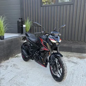 Bajaj Pulsar N250 2000км пробіг