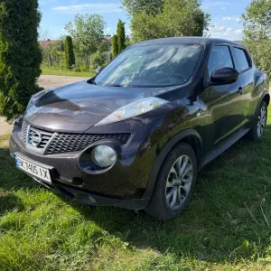 Продам автомобіль Нісан Жук