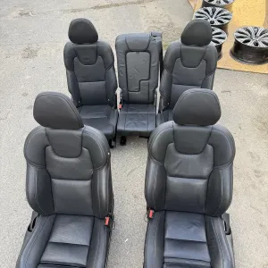Салон на Volvo XC90