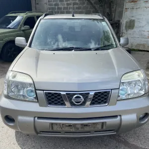 Бампер Nissan X-trail T30 Т31 фари капот двері крило чверть кузов криша ляда морда кузовні деталі розборка ніссан ікстрейл
