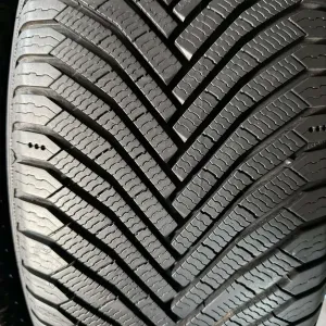 235/50/19 R19 Michelin Pilot Alpin 7 4шт зима