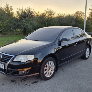 Продам фольцваген пасат 2008 г.в Мотор 2.0 турбо дизель коробка 6ст мех!