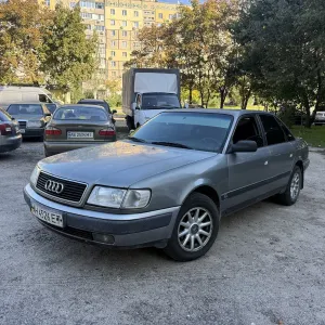 Audi A6 C4 Автомат 2.6/Газ/Бенз