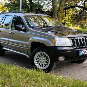 Продам Jeep Grand Cherokee .Дизель . На Автомате.
