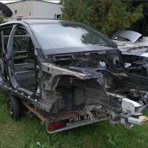 Mercedes w205 Четверть лонжерон, чверть передня ліва права разборка мерседес 205