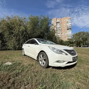 Продам Hyundai Sonata YF 2.0 газ/бензин