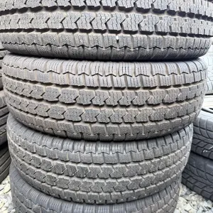 Шини зимові 225/75/16с Continental 120/121