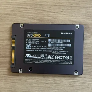 Samsung SSD 870 QVO 4TB (MZ-77Q4T0)