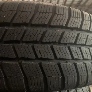Шини б/у зима 195/60 R15 Barum Polaris 3