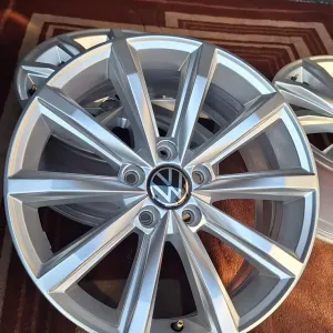 Оригінал литі диски R17 VW Golf 7 8 Tiguan Passat B8 Alltrack
